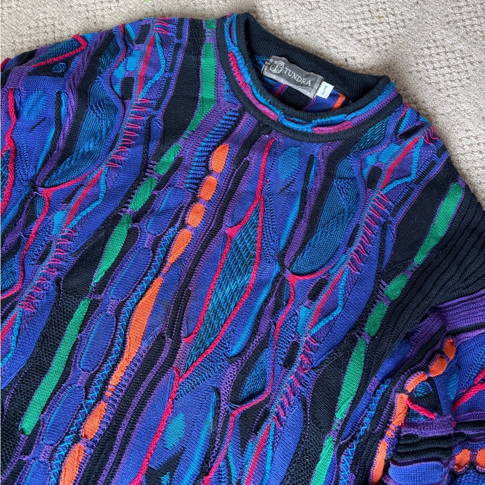 Vintage Coogi inspired style sweather tundra Canada colorful crew neck